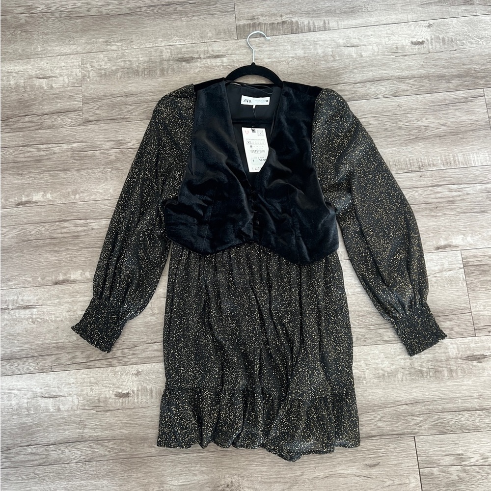Black and Gold Long Sleeve Dress